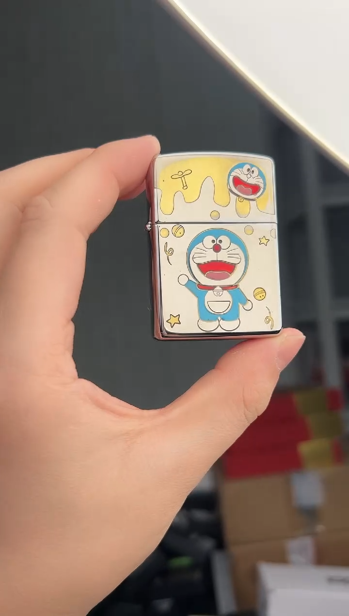 铜哆啦A梦-双面雕刻填漆盔甲镜面