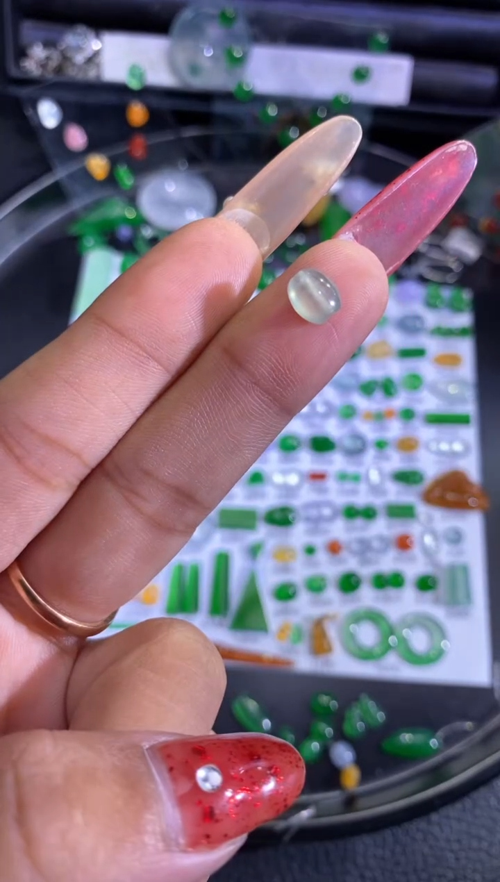 未镶嵌挂件翡翠珠子