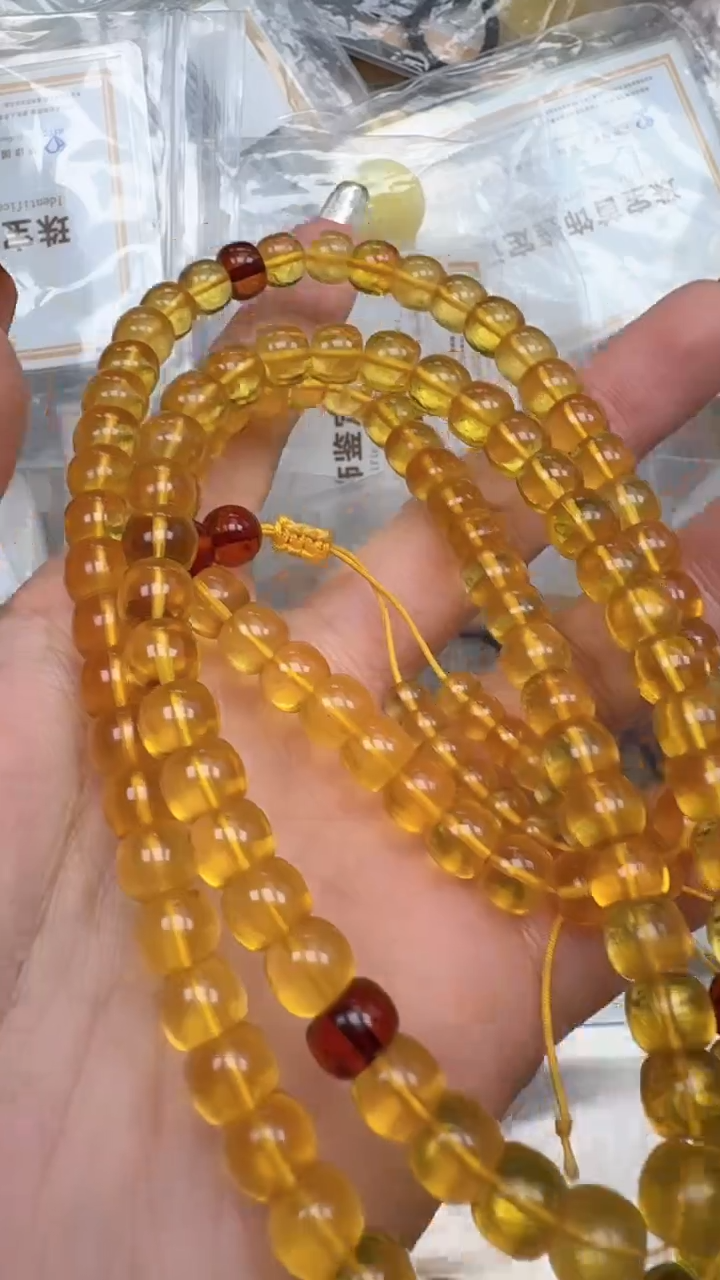 裸石琥珀未镶嵌如图