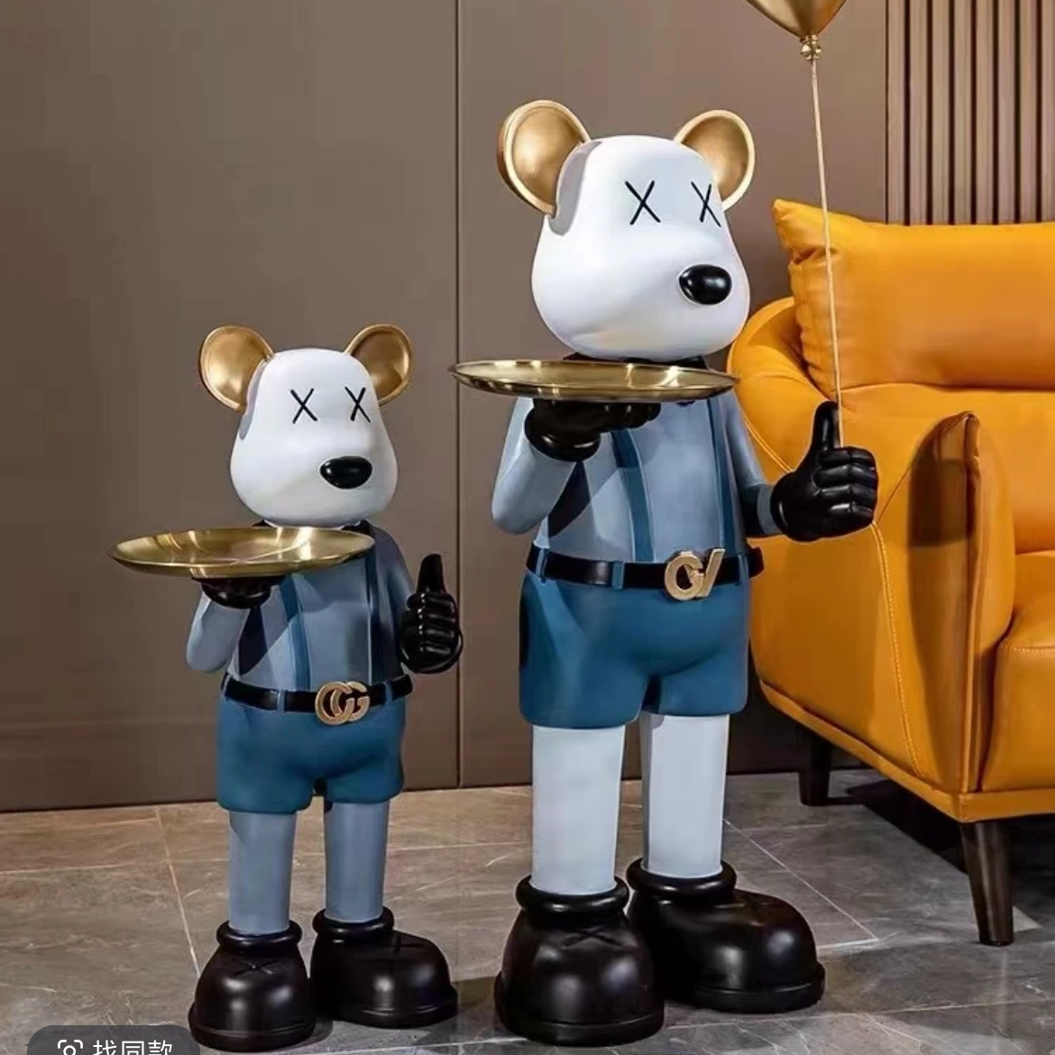 睿智 男士主播喊道名字去拍T恤