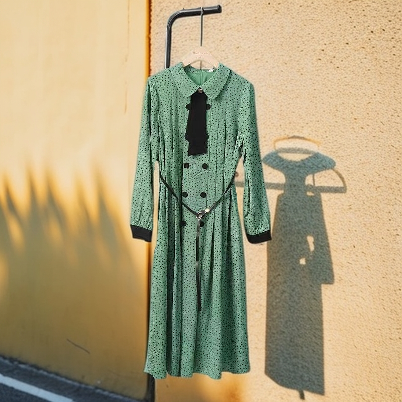 3976#绿【木兮兮专属】2025年夏季新款简约休闲收腰百搭时尚连衣裙
