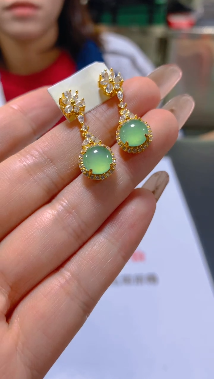 未镶嵌翡翠耳饰多样性发一