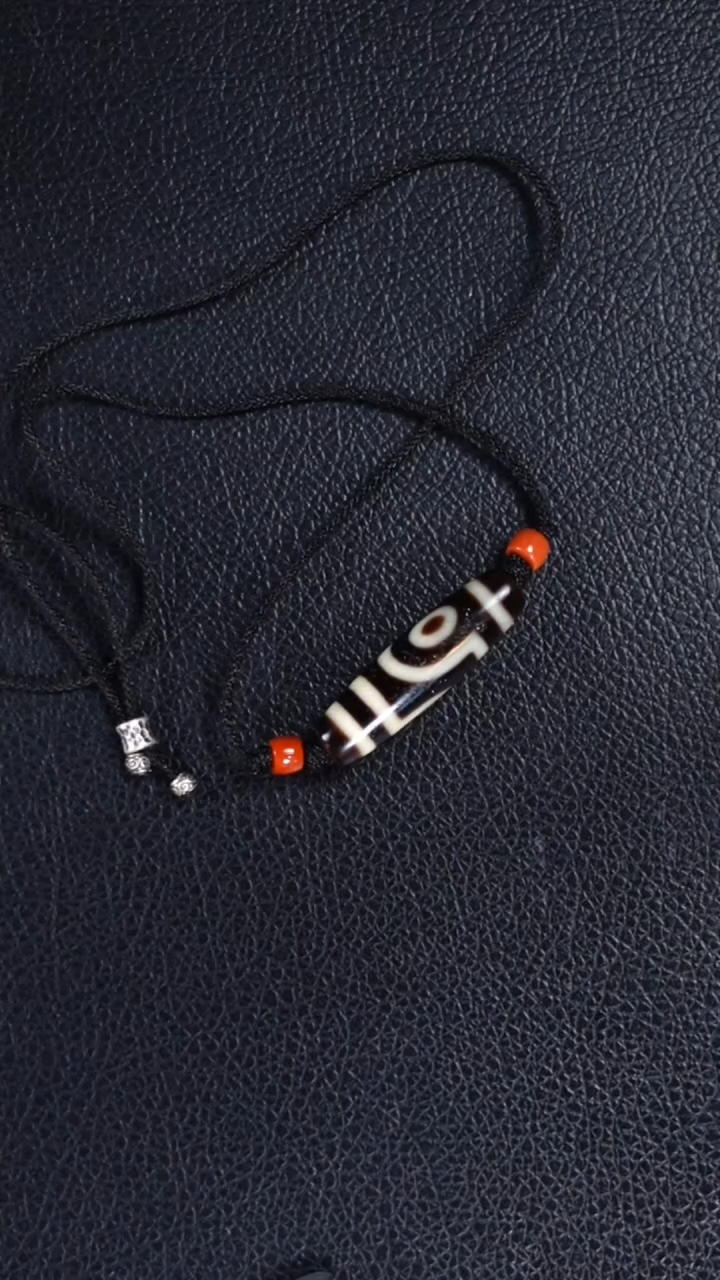 【闪购商品】玛瑙/玉髓颈饰银S925镶嵌二眼玛瑙珠珠