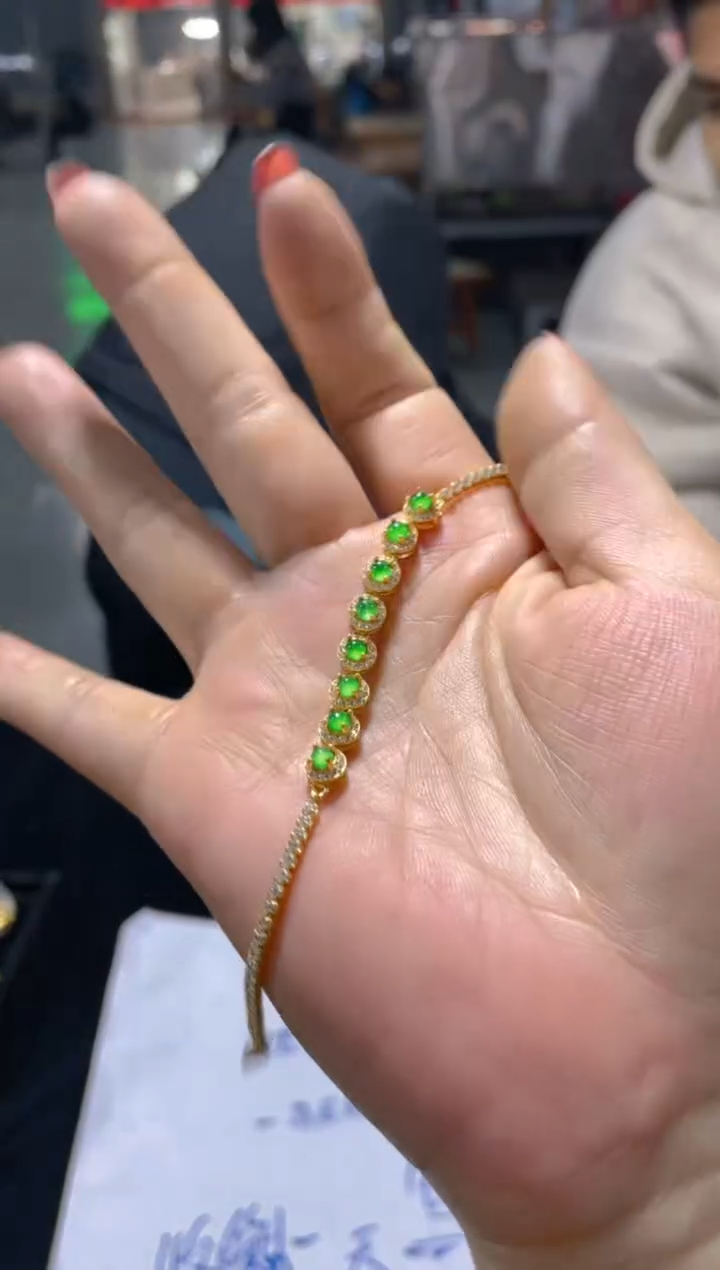 【闪购商品】翡翠手链未镶嵌天然A货翡翠多样性发货拍一发一