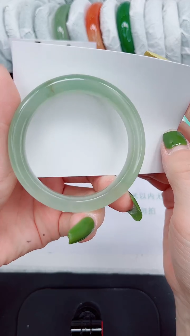 石英质玉手镯未镶嵌151/54