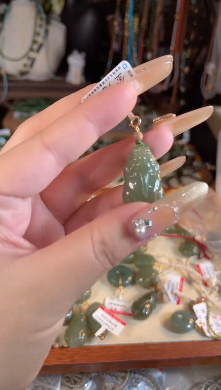 【闪购商品】和田玉吊坠(不含链)银S925镶嵌多样性发货其一