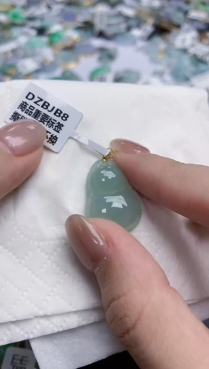 【闪购商品】翡翠颈饰18K金镶嵌天然缅甸翡翠A货