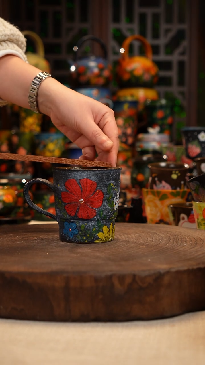 油画  手绘釉下彩