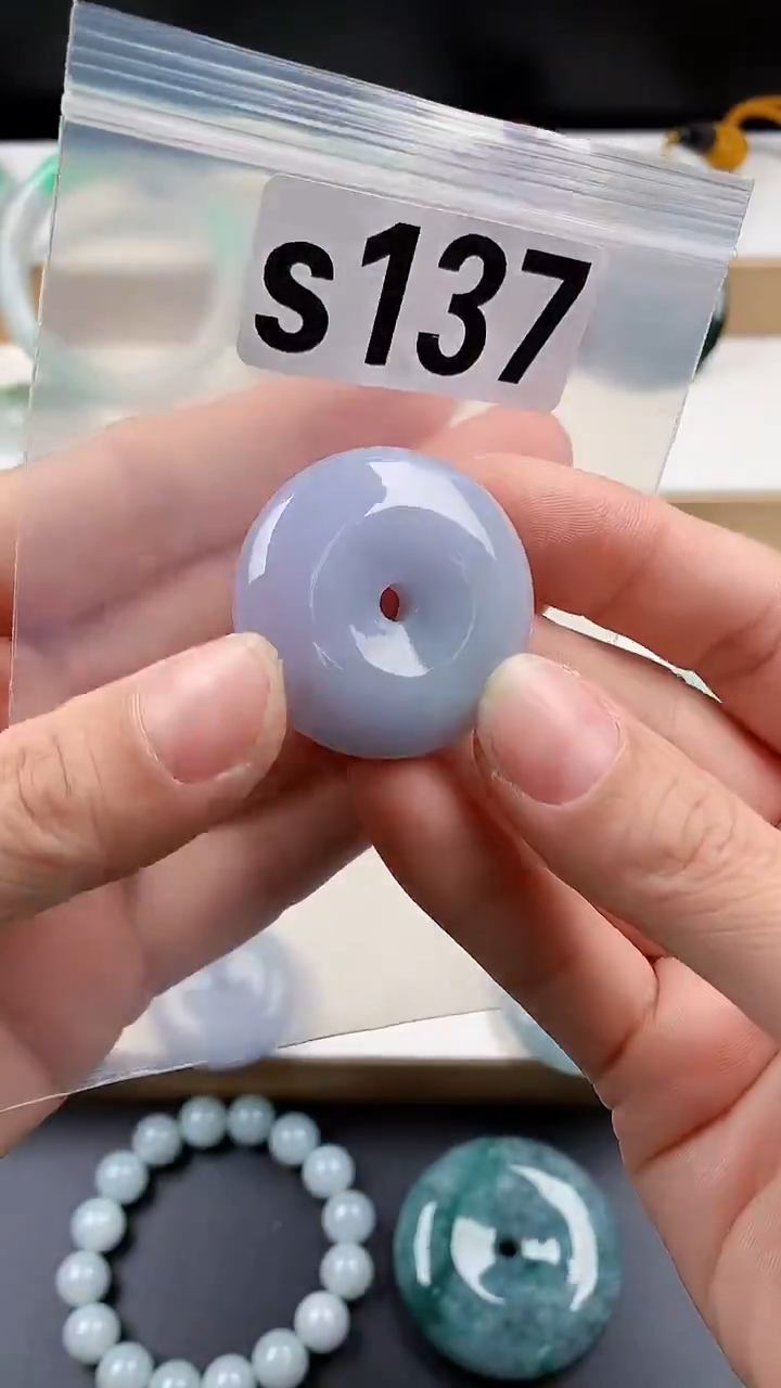 颈饰未镶嵌翡翠天然翡翠吊坠挂件