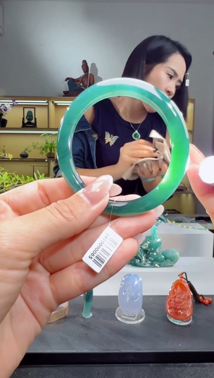 未镶嵌手镯翡翠52圈