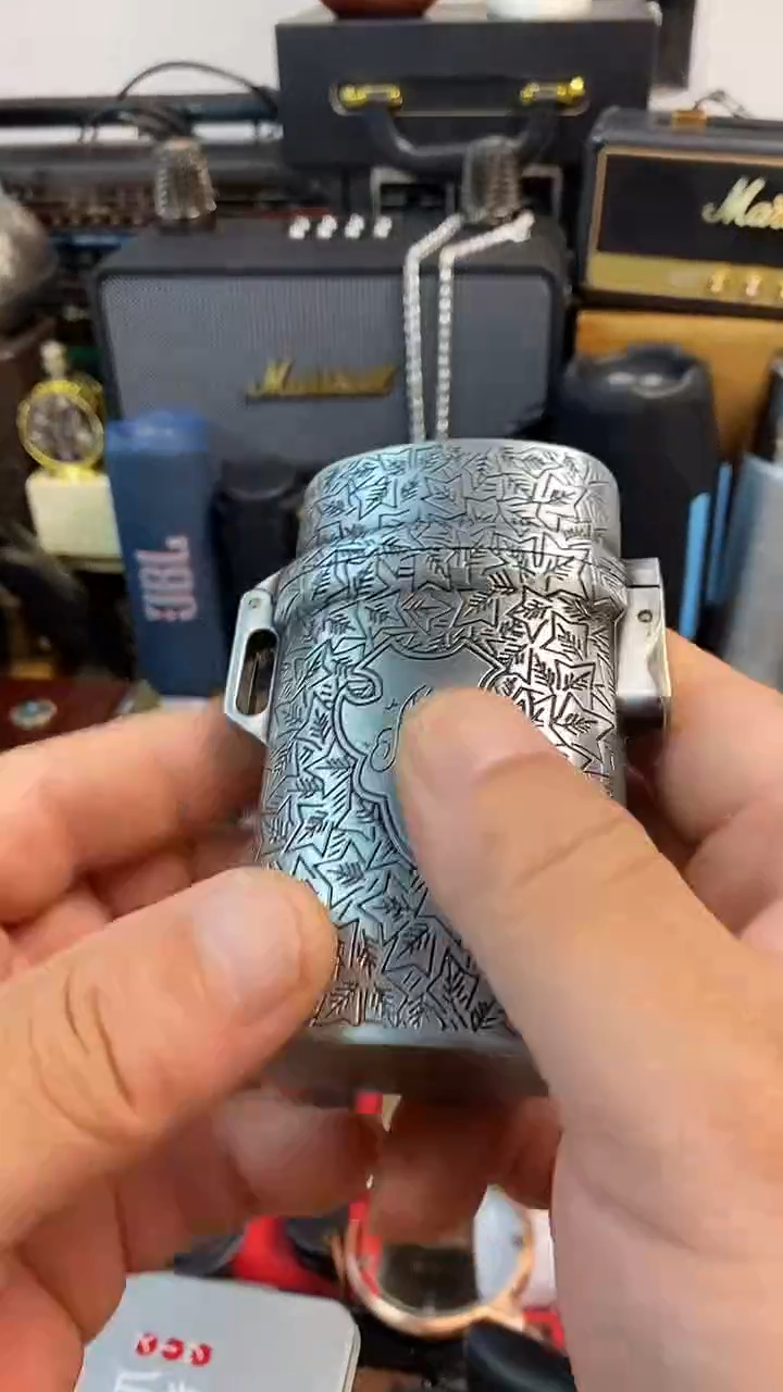 瓷片闪购商品，如图所示