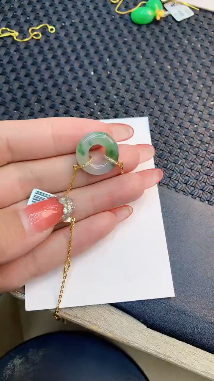 颈饰未镶嵌翡翠1