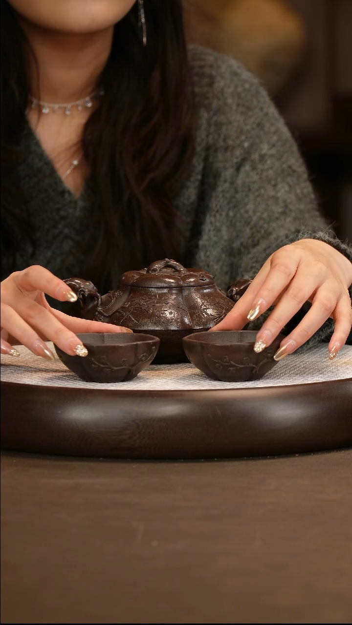 朱小华 上合梅套组 400c/张静媛长卷轴花画