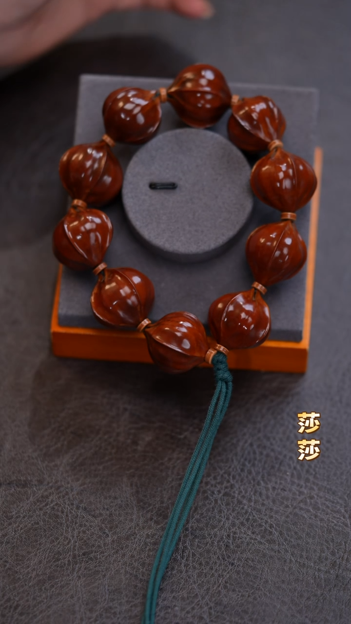 手串/手链橄榄核上**水橄榄核