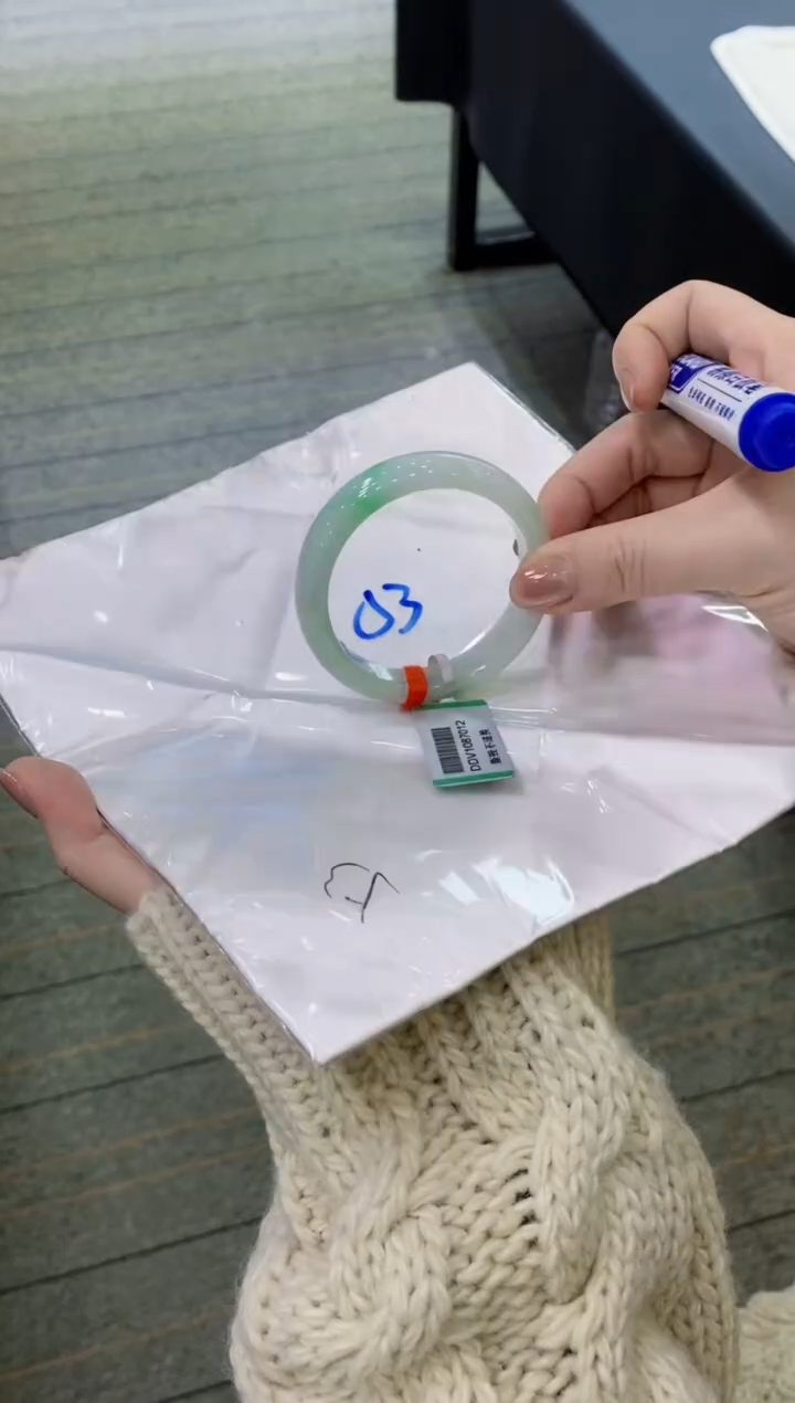 【闪购商品】翡翠手镯未镶嵌1111111111