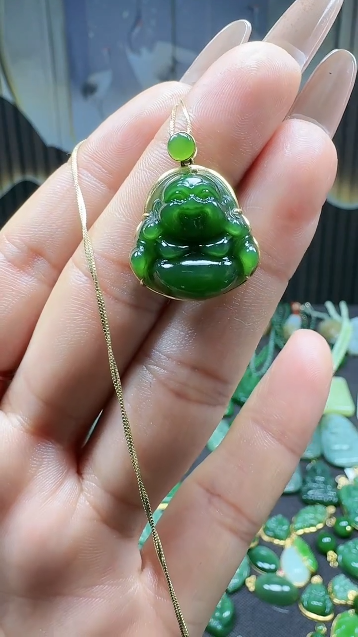 【闪购商品】和田玉挂件18K金镶嵌1