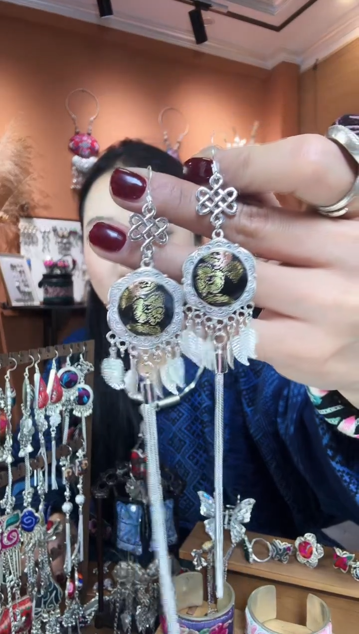 【闪购商品】刺绣纯手工民族风耳环