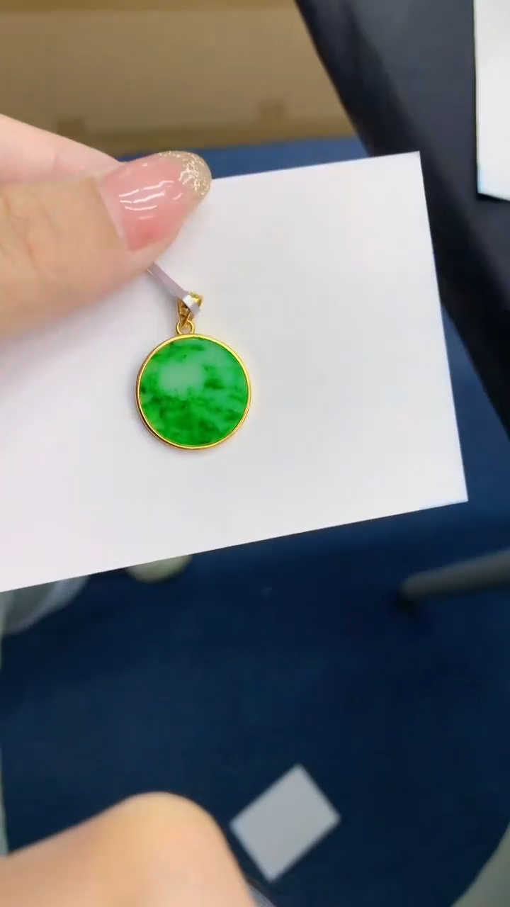 【闪购商品】翡翠银S925镶嵌颈饰            8