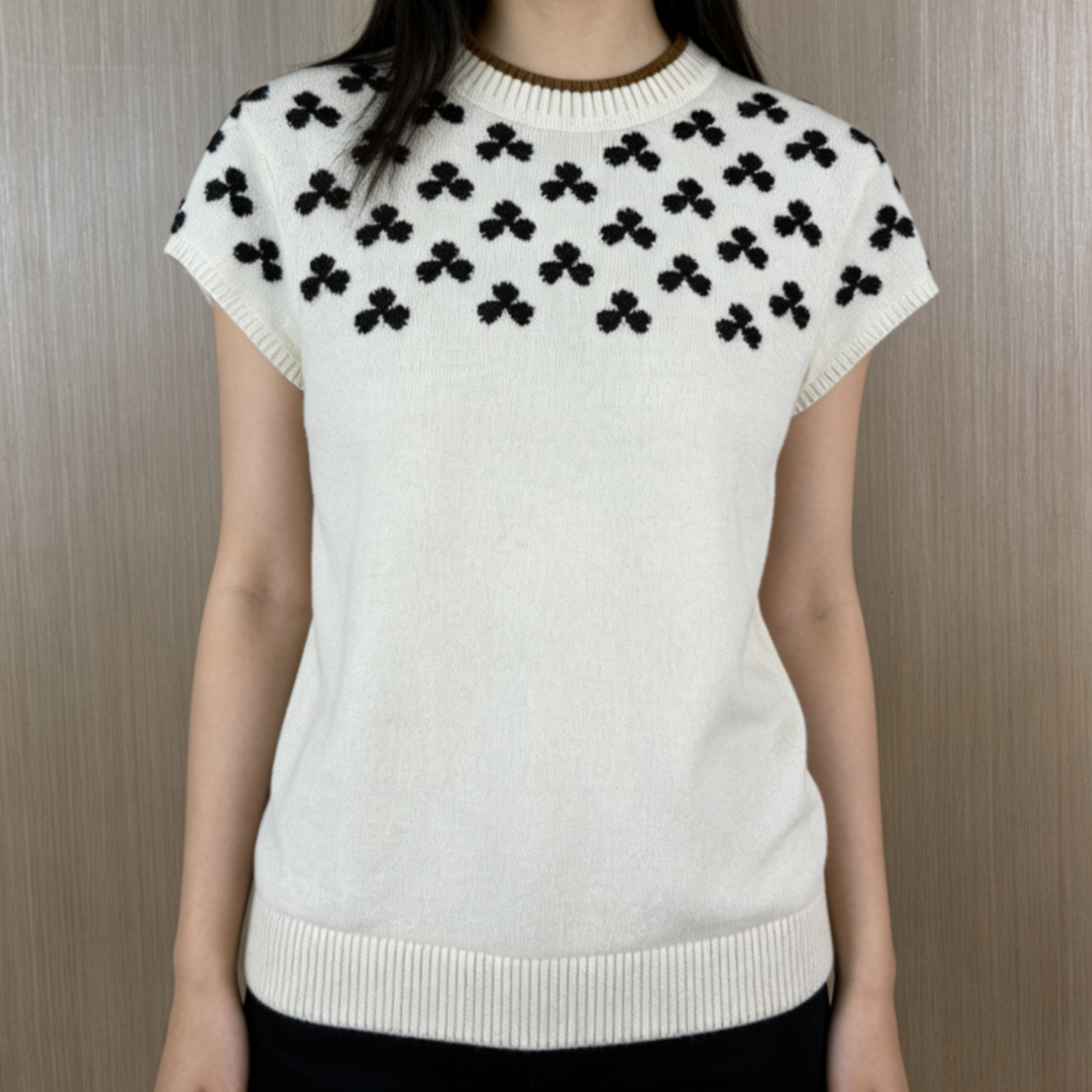 99新 Hermes/爱马仕 Hermes 羊绒花瓣提花半袖背心 36 18588886