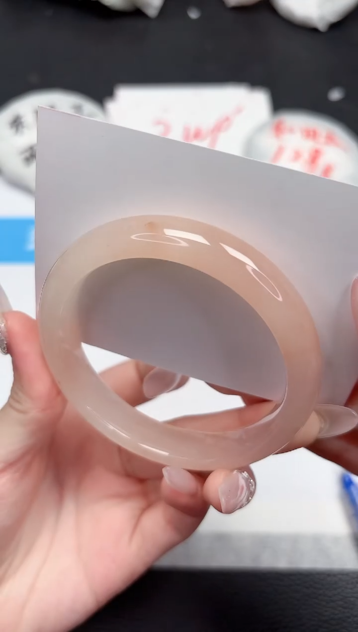 【闪购商品】石英质玉手镯未镶嵌291-58.6