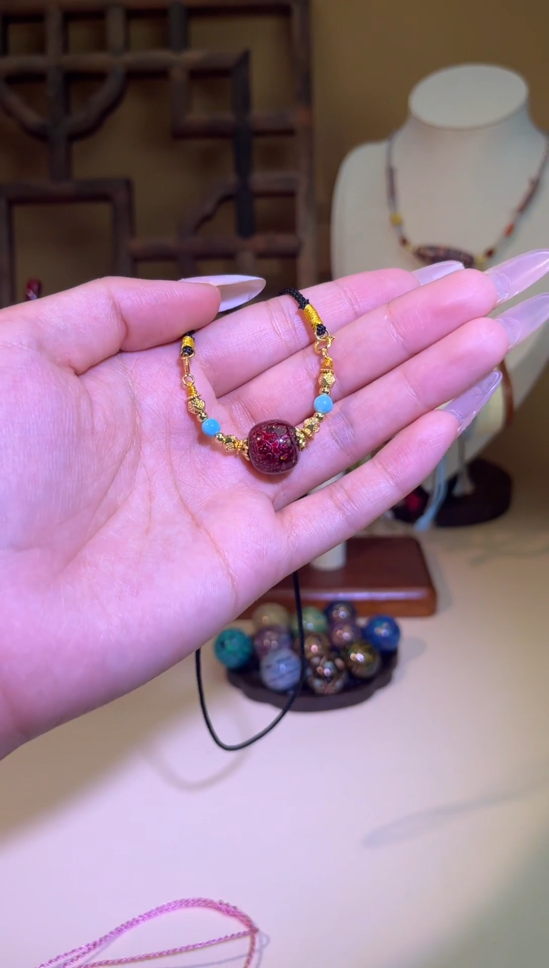 榕城大漆极光红单珠吊坠