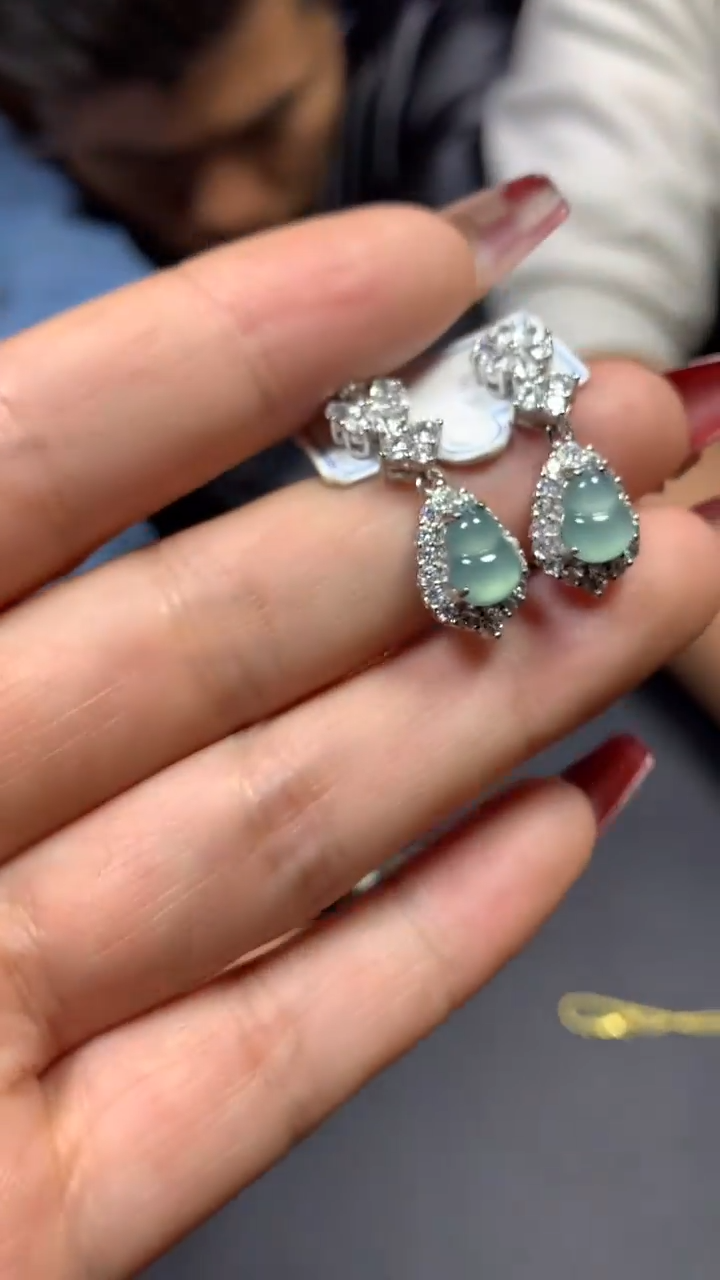 【闪购商品】翡翠耳饰未镶嵌0095512794多样性发一