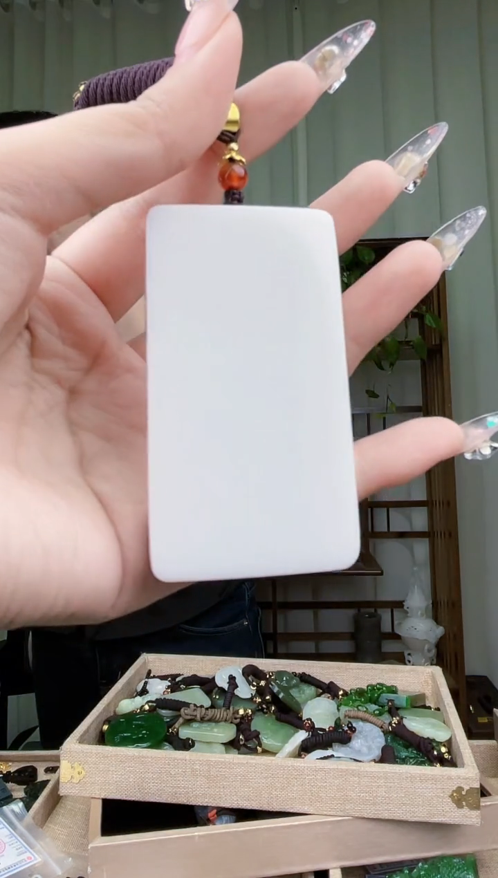 【闪购商品】和田玉挂件未镶嵌拍一发一，多样性发货！