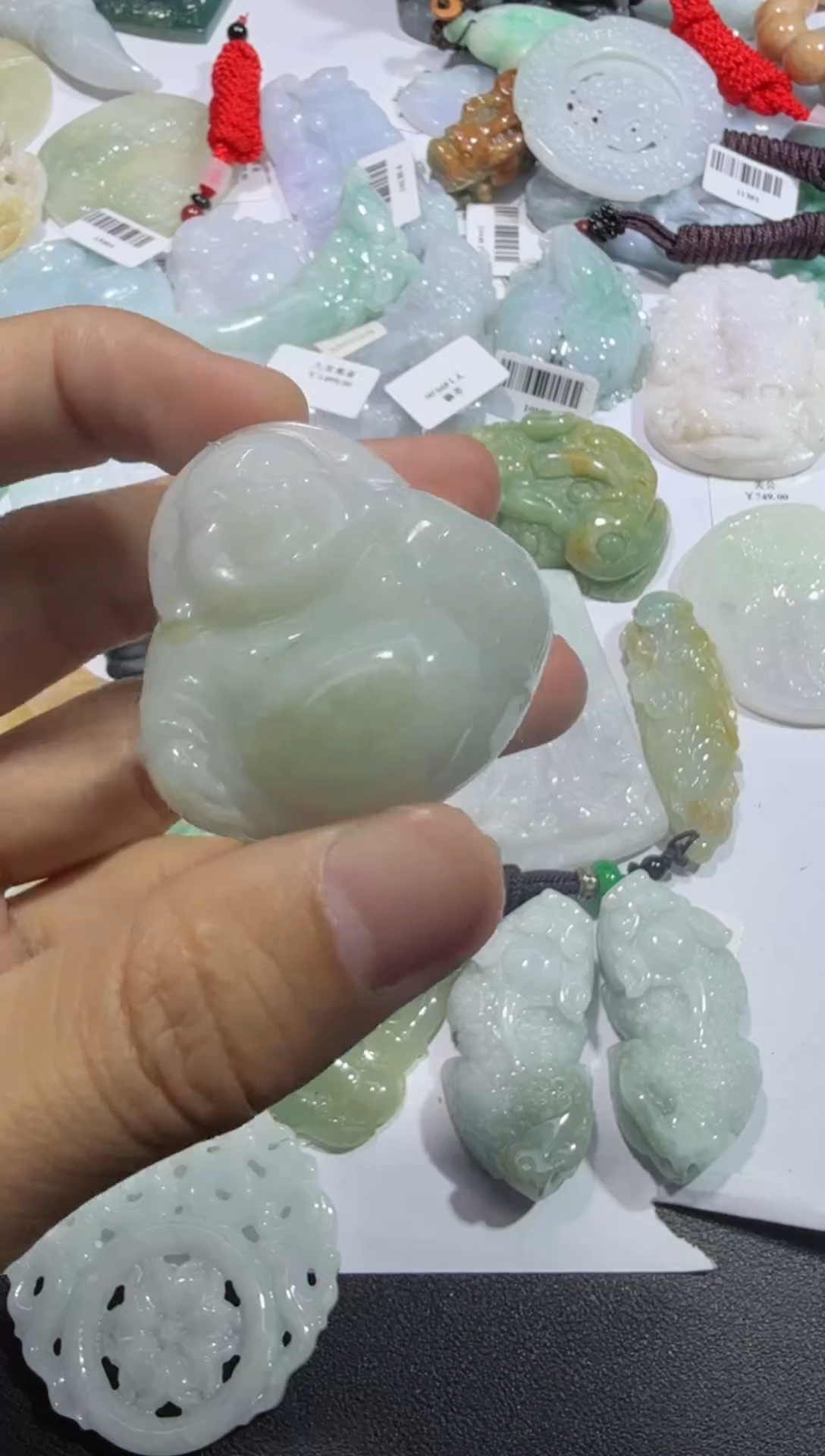 【闪购商品】翡翠颈饰未镶嵌00007627