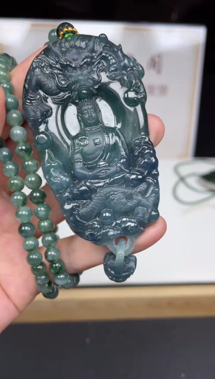 【闪购商品】翡翠颈饰未镶嵌      *144