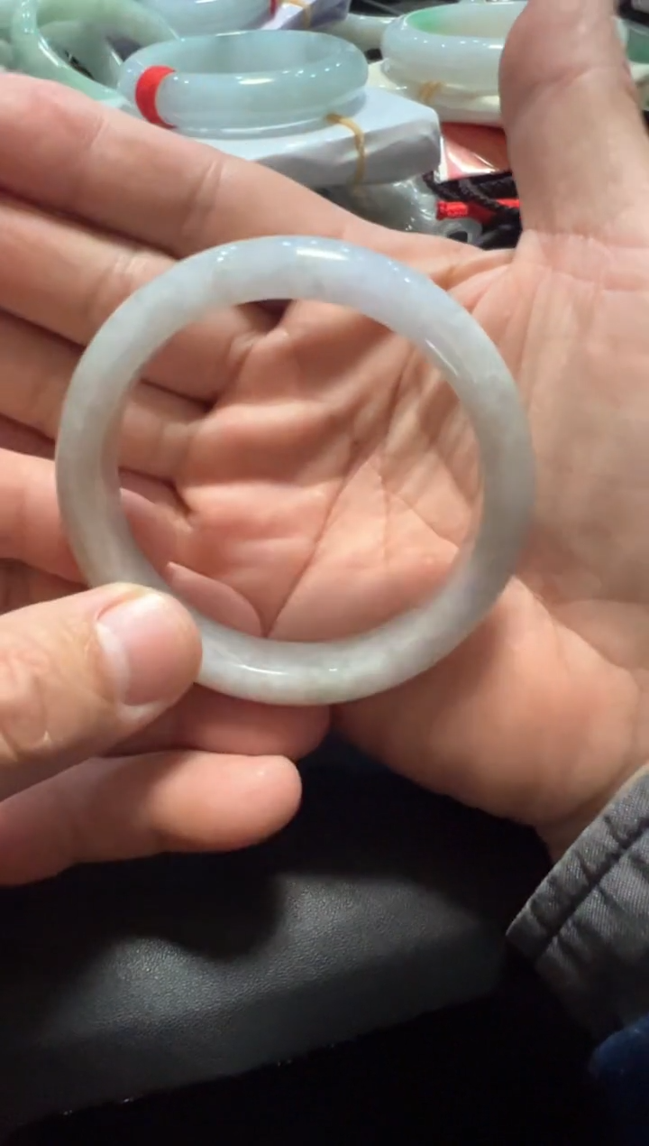 【闪购商品】翡翠手镯未镶嵌正圈手镯