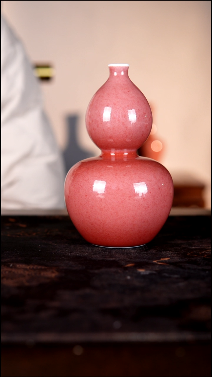 瓶白泥豇豆红陶瓷