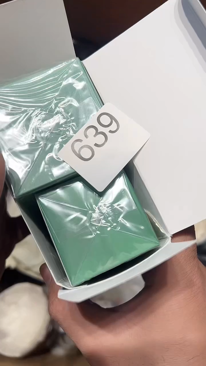 摆件五回回回639