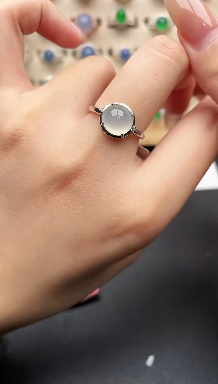 银S925镶嵌戒指翡翠一物一证一礼盒