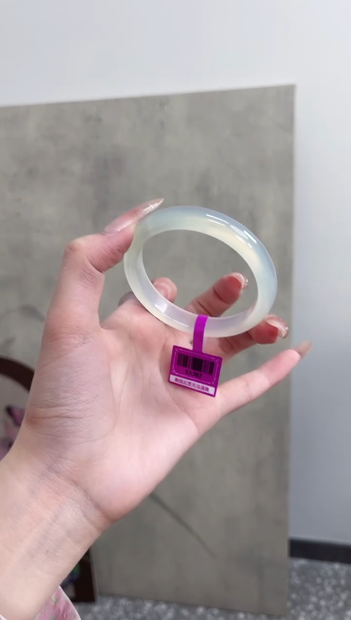 【闪购商品】玛瑙/玉髓手镯未镶嵌54圈 需要包容