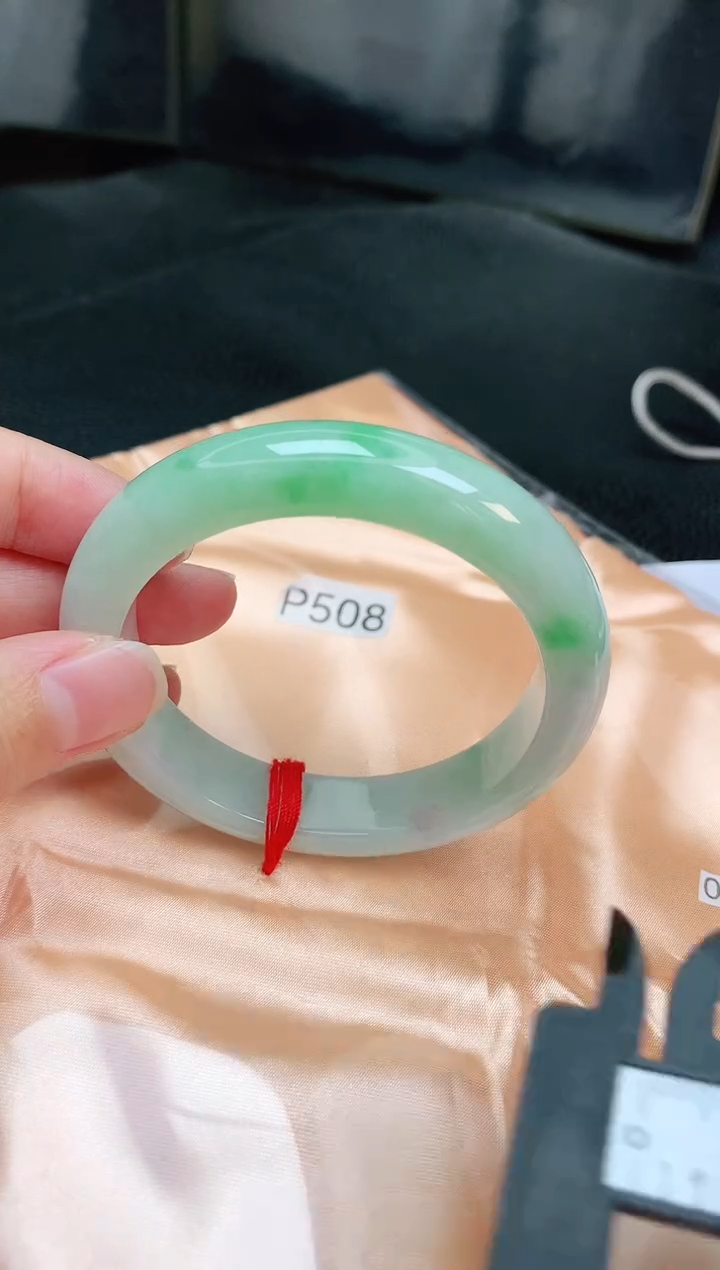 【闪购商品】翡翠手镯未镶嵌缅甸天然A货翡翠手镯
