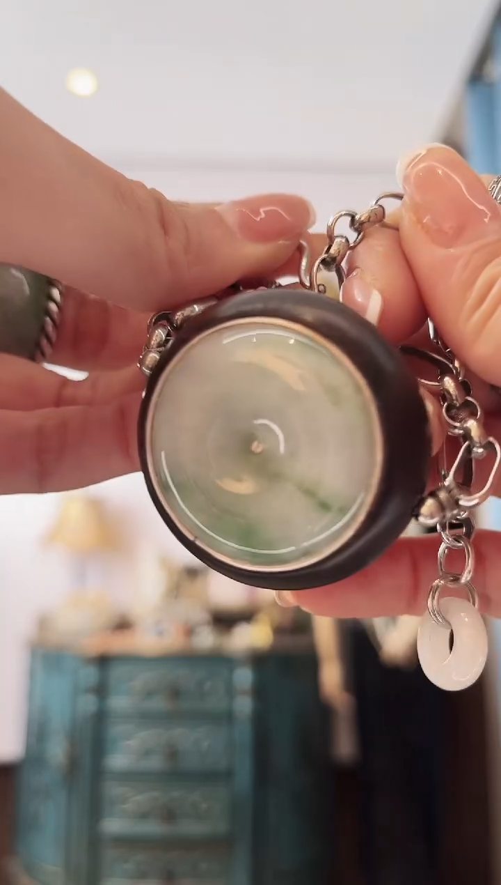 颈饰未镶嵌翡翠小****手翡翠E224