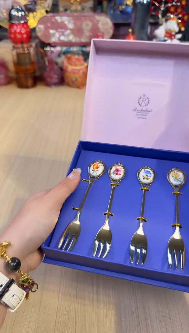 99粉盒点心叉     