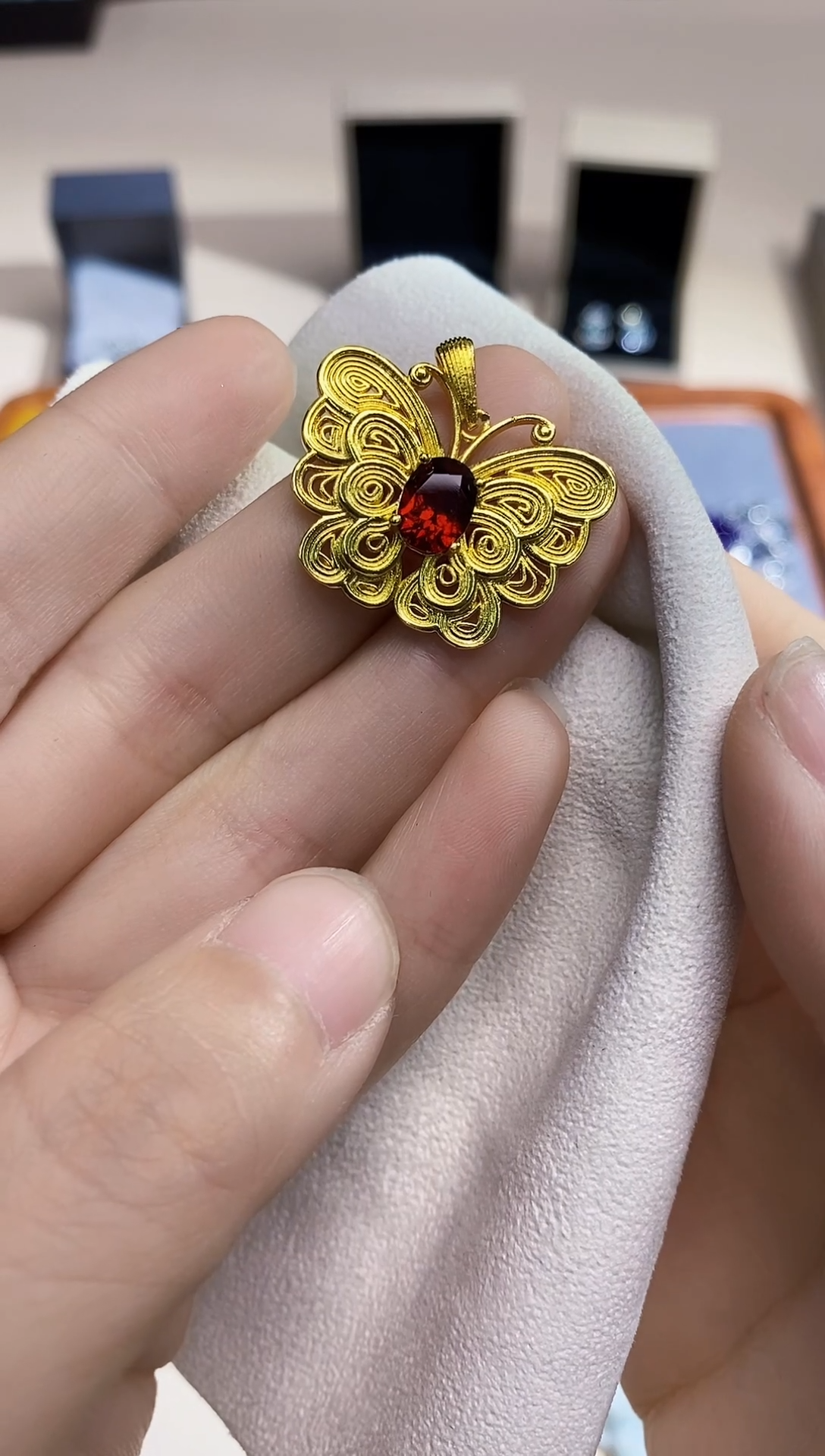 【闪购商品】石榴石吊坠(不含链)未镶嵌多样性 发其一  【80】