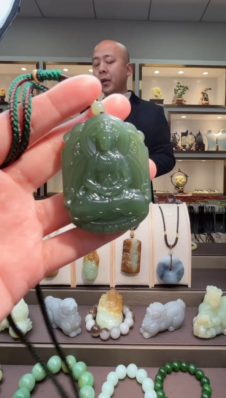 颈饰未镶嵌和田玉苏