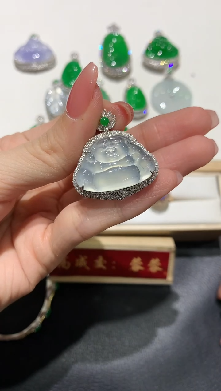 【闪购商品】翡翠吊坠(不含链)18K金镶嵌团购3