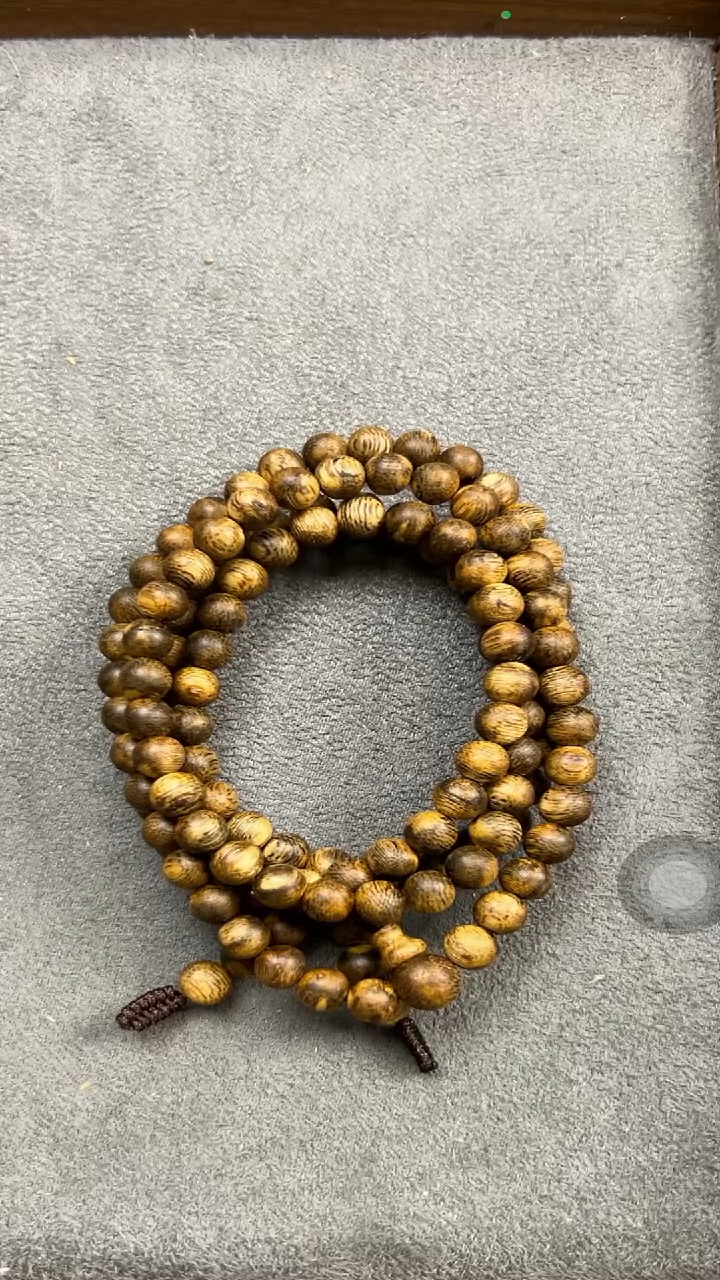 沉香手串0.6海南绿奇楠花珠