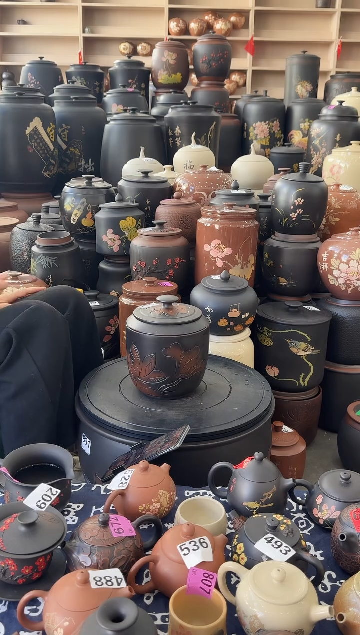 罐瑕疵茶叶罐    055   方尖荷花  