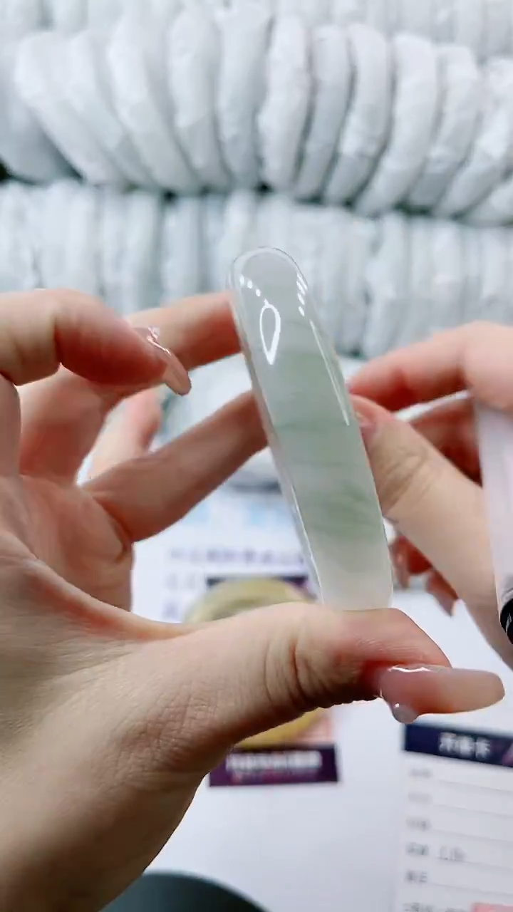 【闪购商品】石英质玉手镯未镶嵌多样性发货C110