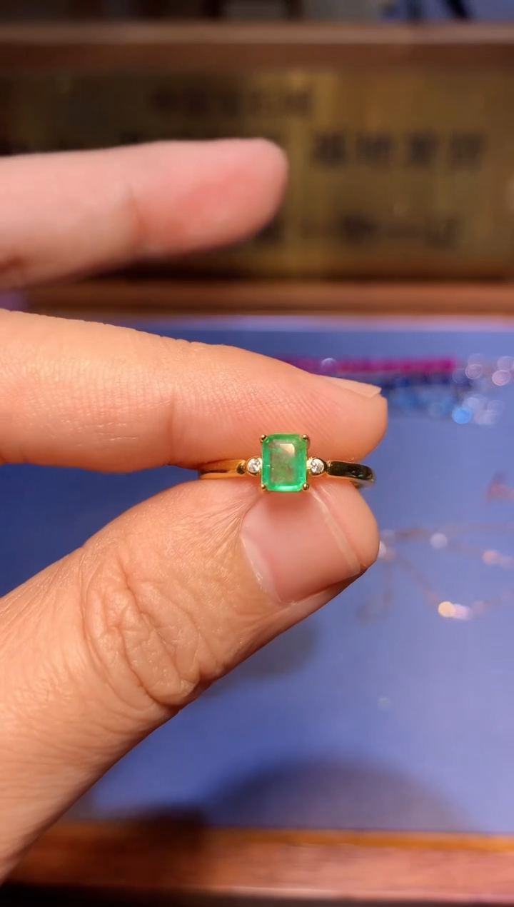 【闪购商品】祖母绿戒指银S925镶嵌........