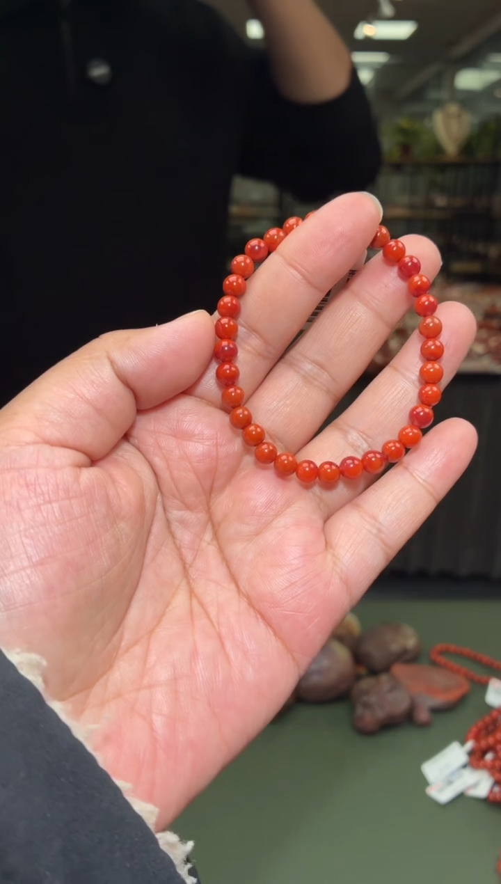 未镶嵌手串南红玛瑙单圈手串一条约5mm+多样性发货