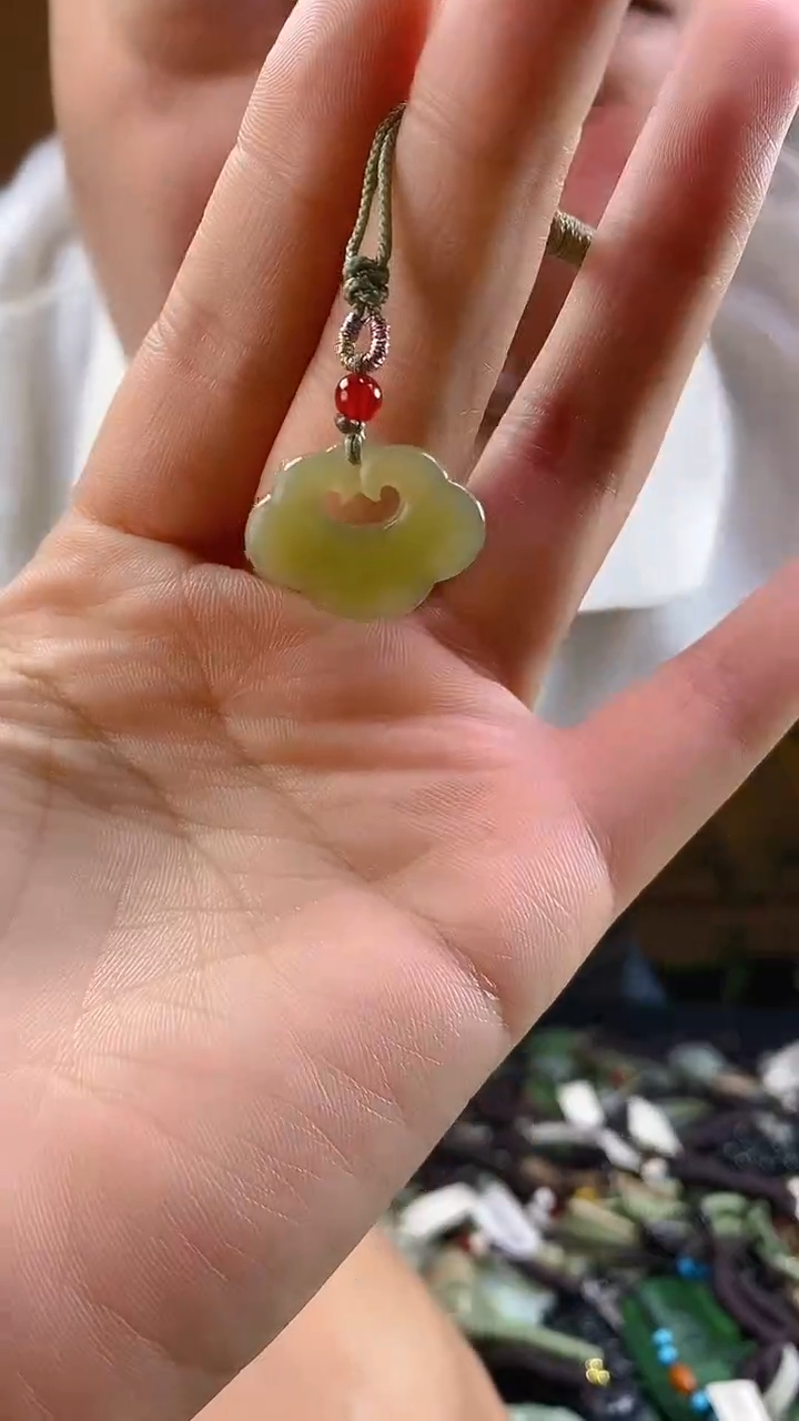和田玉未镶嵌颈饰多样性发货，拍一发一
