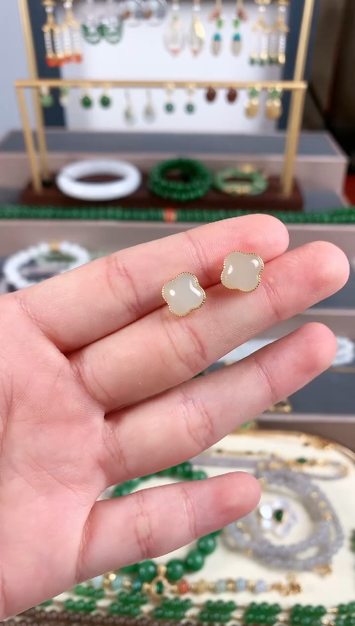 银S925镶嵌和田玉耳饰1