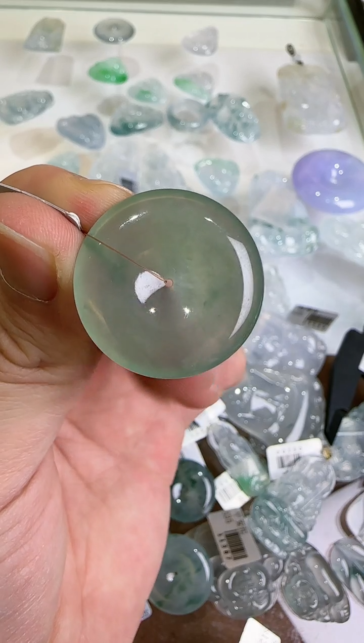 【闪购商品】翡翠吊坠(不含链)未镶嵌··