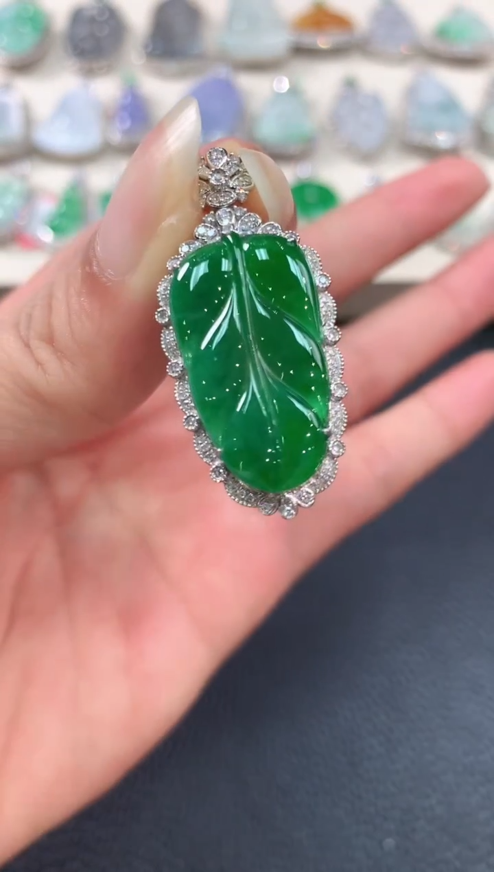 【闪购商品】翡翠吊坠(不含链)18K金镶嵌n3      