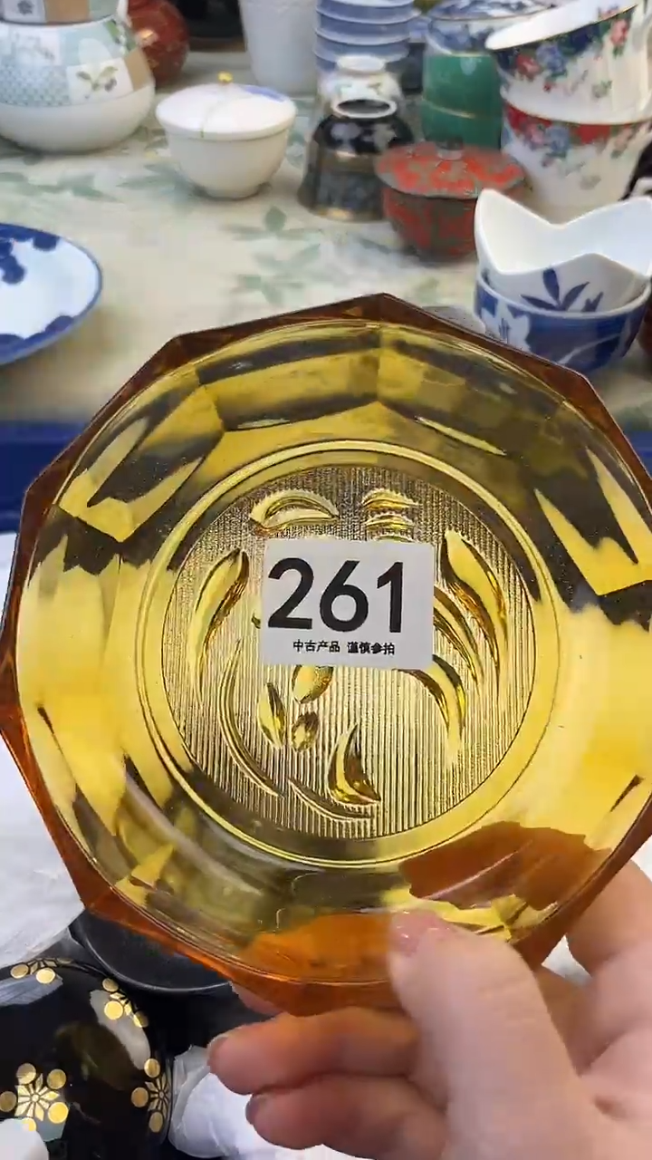 瓷片莫**海261........